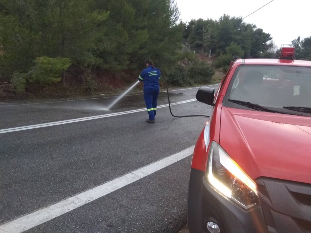 Τροχαίο ατύχημα στην περιοχή Θέαλος Μαρκοπούλου Ωρωπού