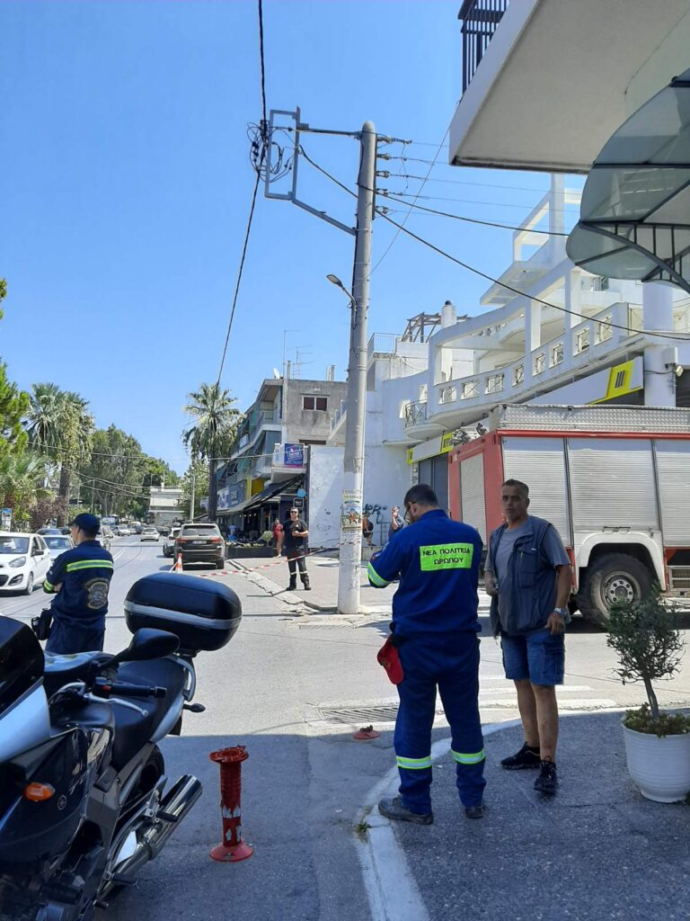 Φωτιά σε Κολώνα της ΔΕΗ στη Σκάλα Ωρωπού